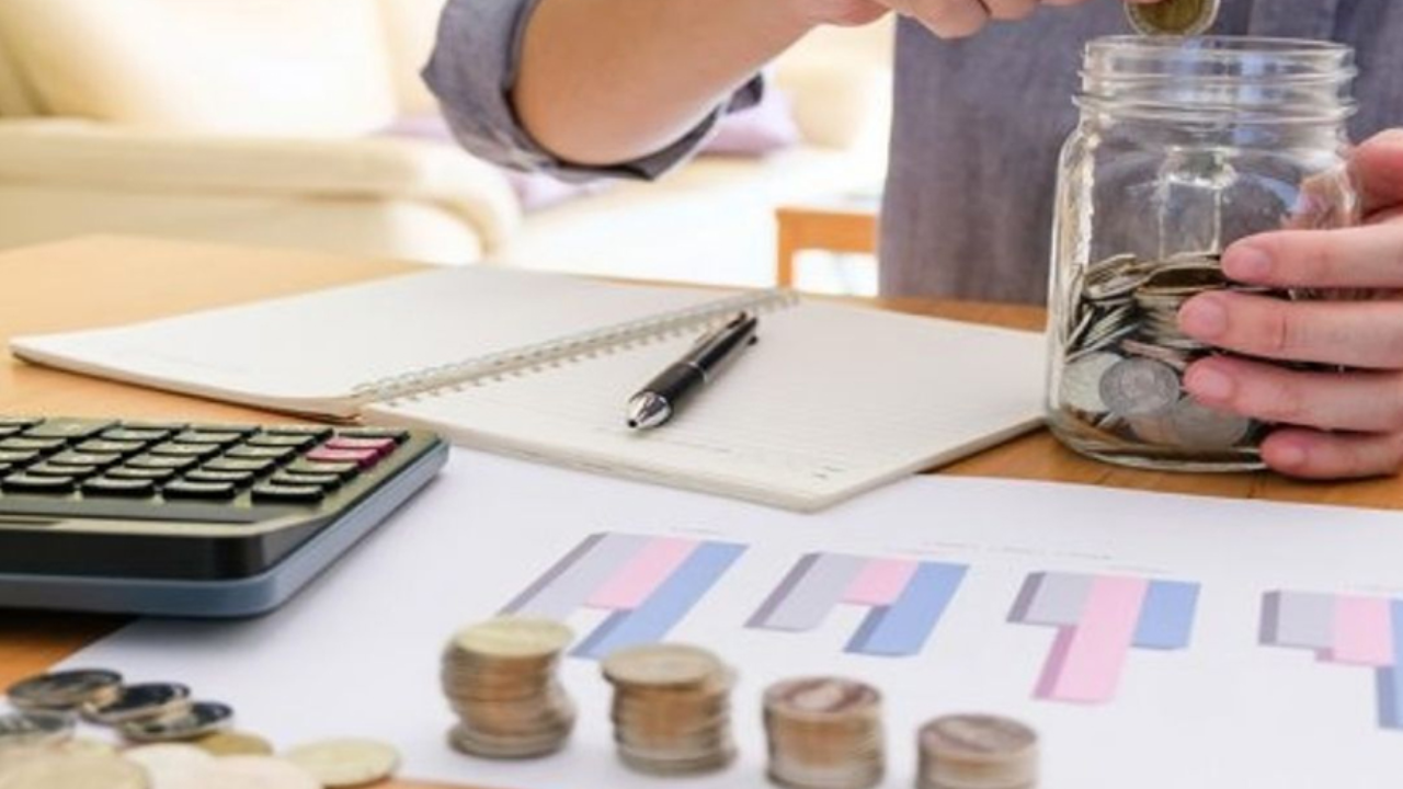 ¿Cuáles son los funcionarios con los salarios más altos en Colombia?