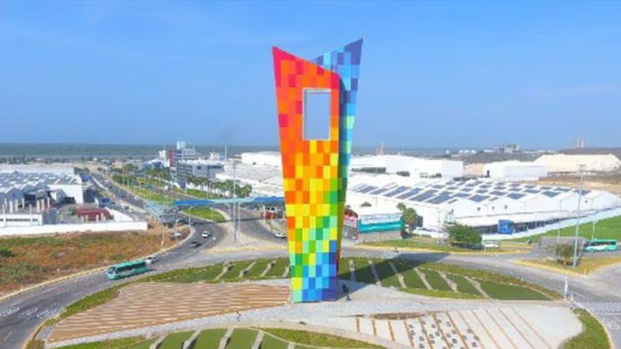 Árbol de navidad más grande de Colombia se volverá a encender en Barranquilla