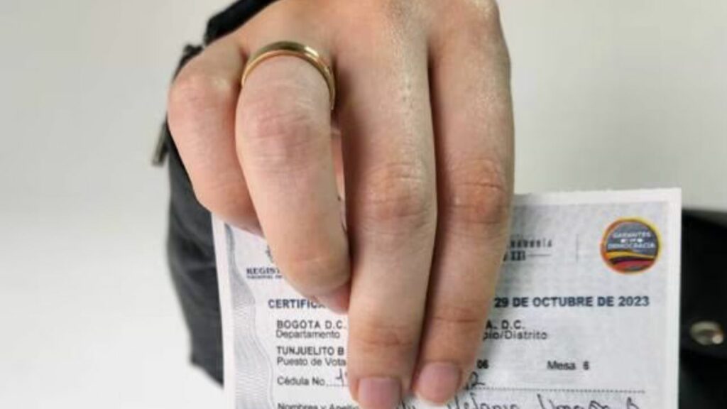 Así puede obtener el descuento en la matrícula universitaria por votar