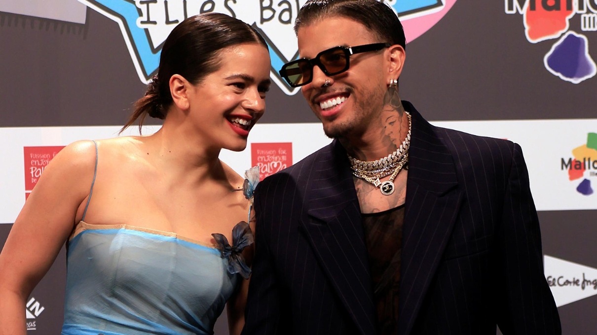Rosalía y Rauw Alejandro se cruzaron en los Grammy Latino: estas fueron las indirectas que se enviaron