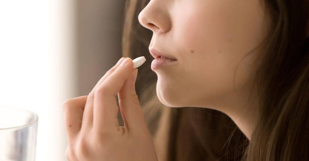 ¿Por qué los medicamentos se deben tomar con agua?