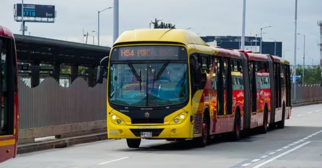 ¿Para cuántos pasajes de TransMilenio alcanza el auxilio de transporte 2024?