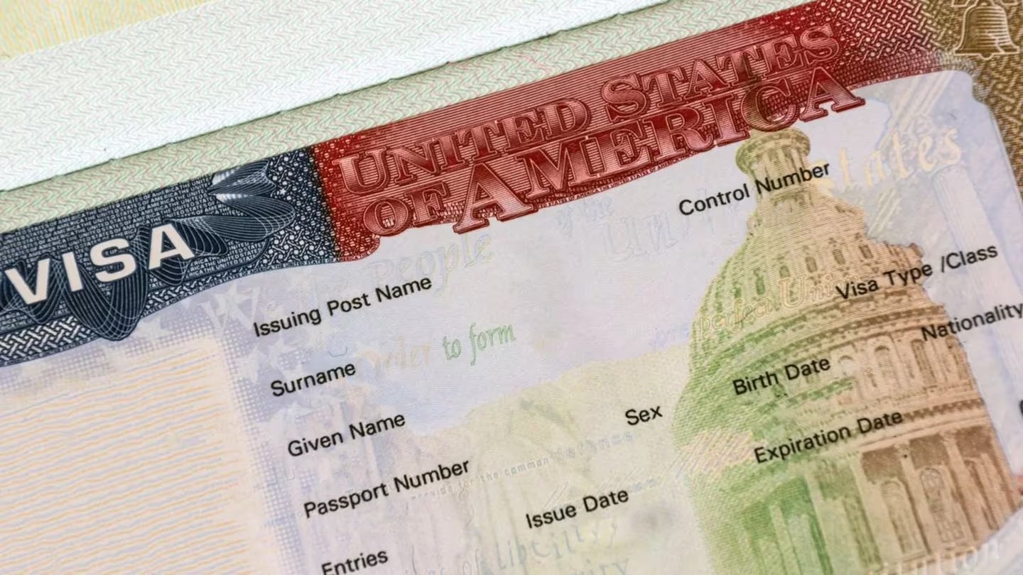 Visa americana: esto cuesta expedir el documento obligatorio para viajar a Estados Unidos
