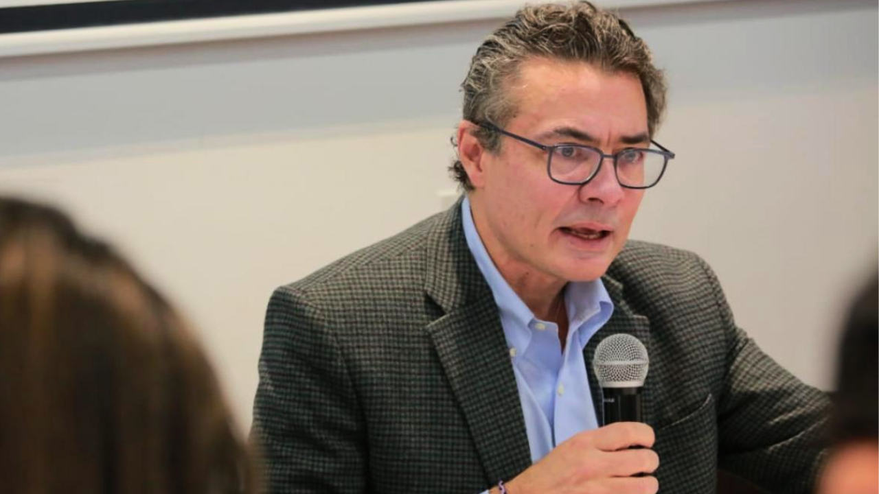 "Un país más polarizado y descontento", las predicciones de Alejandro Gaviria para Colombia en 2026
