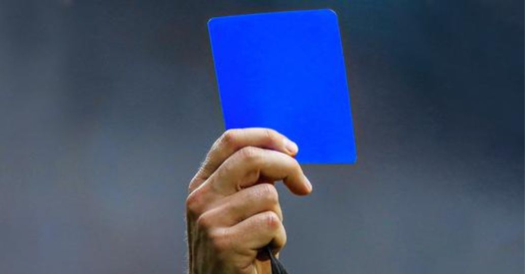 Tarjeta azul en el fútbol: Fifa dice que "no tiene un futuro tan claro"