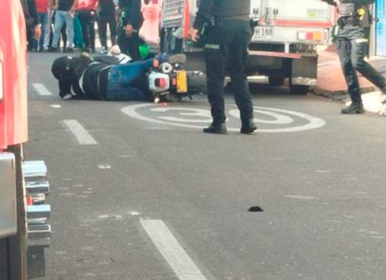 En Bogotá, dos señalados ladrones murieron en medio de un cruce de disparos: uno tenía antecedentes