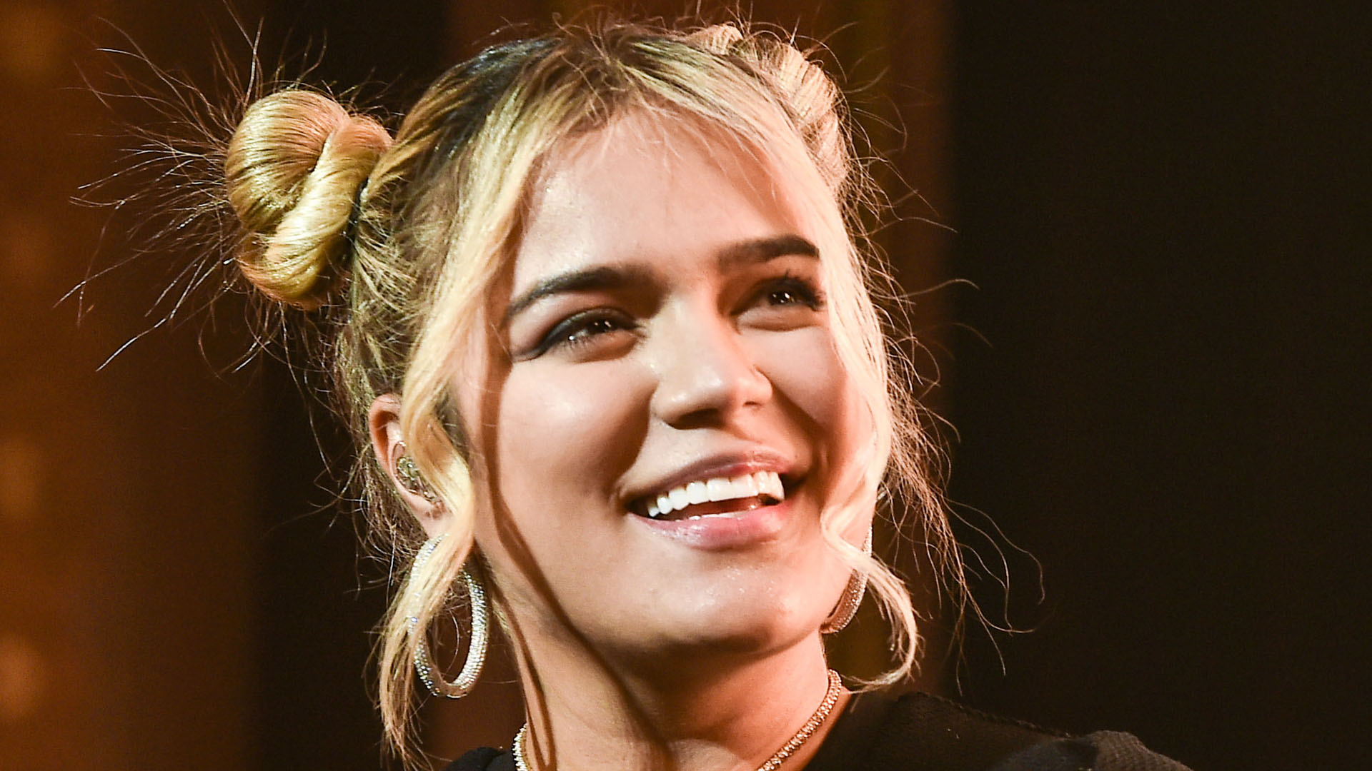 En concierto, una niña le pidió a Karol G cantar ‘Gatúbela’ y la mamá se llevó un regaño