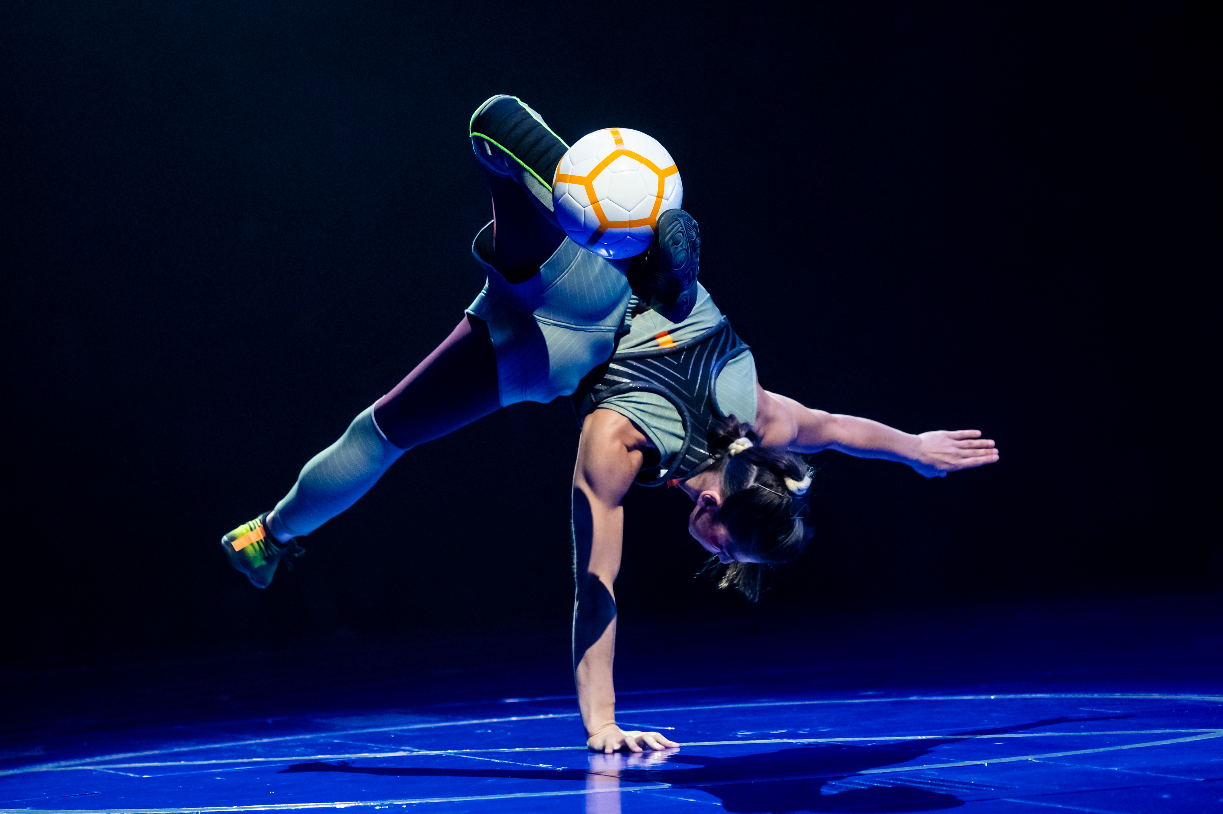 ‘Messi 10 by Cirque du Soleil’: así será el homenaje circense que exalta el talento del campeón del mundo en Bogotá