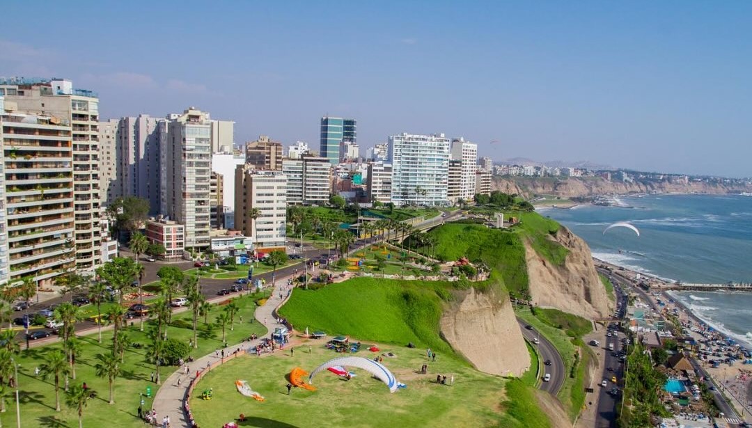 Tras el fracaso de Colombia con los Panamericanos, se oficializó a Lima, Perú, como nueva sede