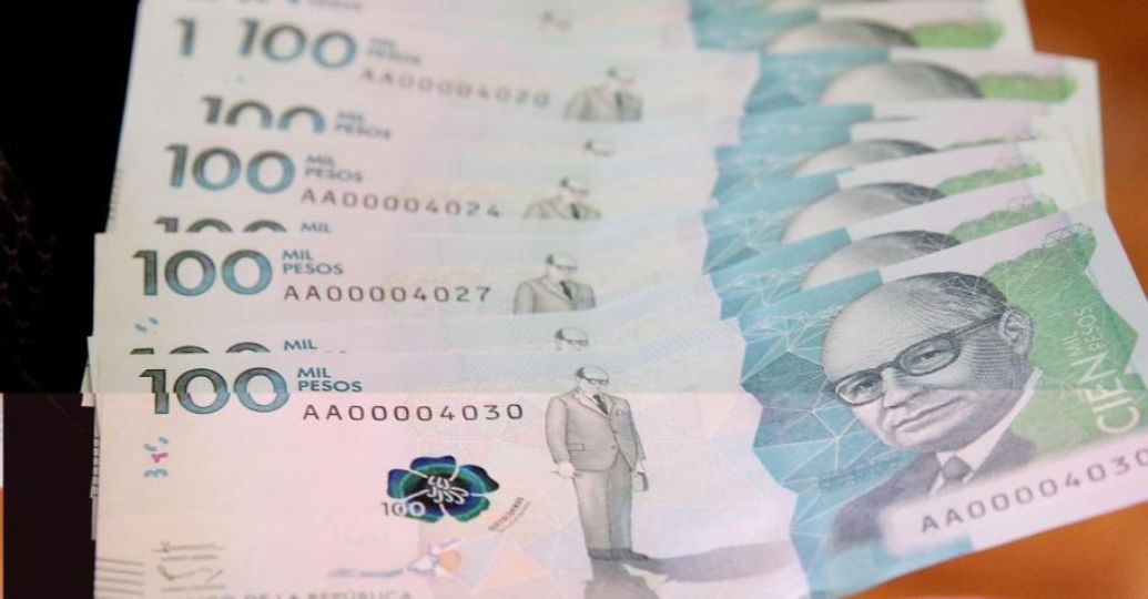 Salario de funcionarios públicos: así quedará para 2024 con retroactivo
