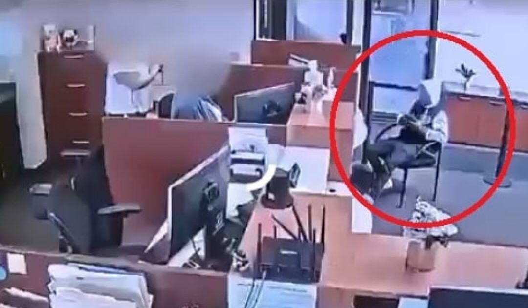 Migrante venezolano intentó robar un banco en Ohio usando una app de traducción, pero no le salió bien