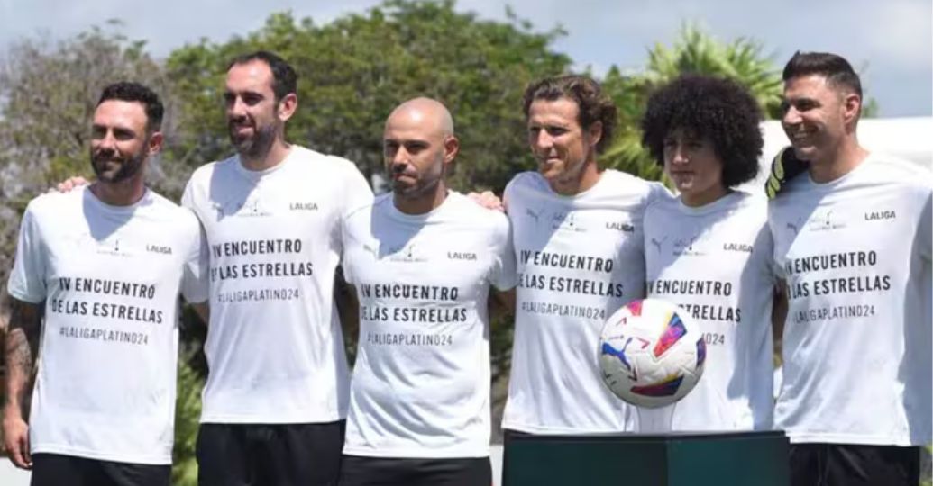 Influenciador colombiano estuvo en los premios platino junto a Mascherano y Forlán