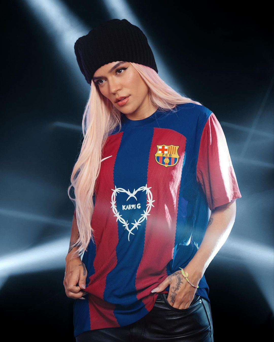 Orgullo colombiano: Barcelona usará camisa con el nombre de Karol G en el clásico ante Real Madrid