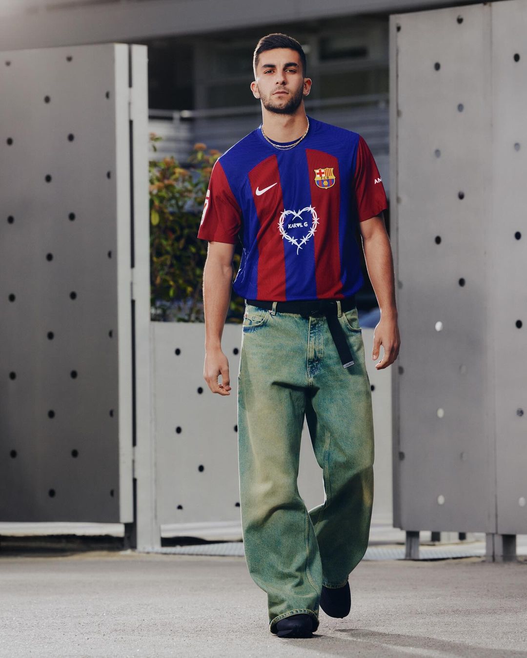 Orgullo colombiano: Barcelona usará camisa con el nombre de Karol G en el clásico ante Real Madrid