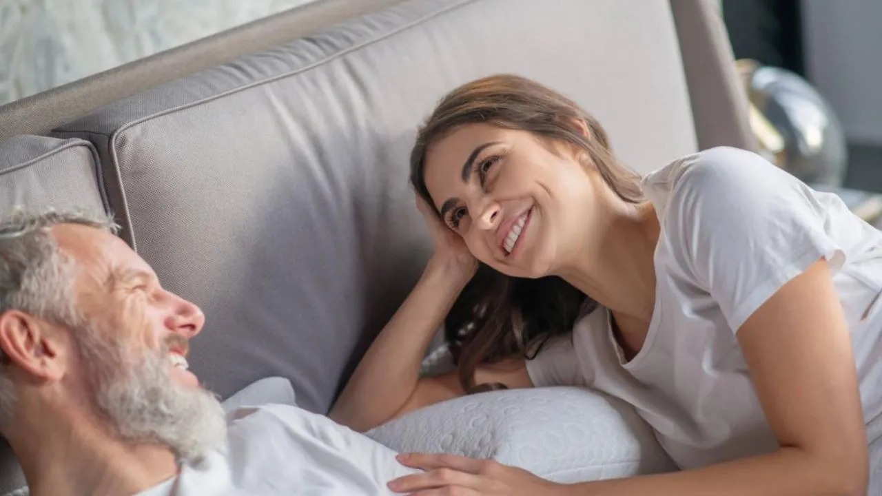 ¿Cuál es la diferencia de edad ideal en una relación de pareja? Esto dicen los expertos
