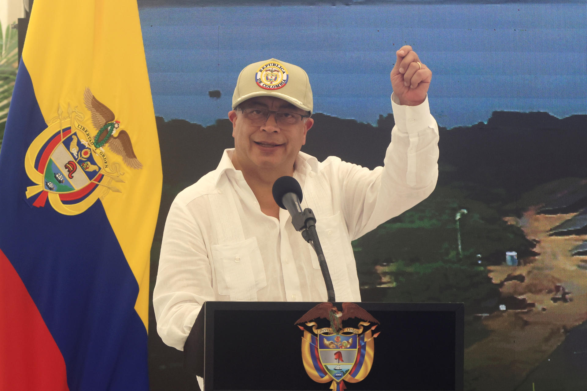 Petro plateó una reforma segunda tributaria en 2025, pero la calificó de "ilusoria": ¿por qué?