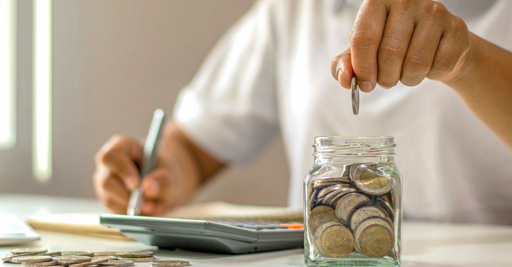 ¡Ojo! Esto le puede estar impidiendo ahorrar rápidamente