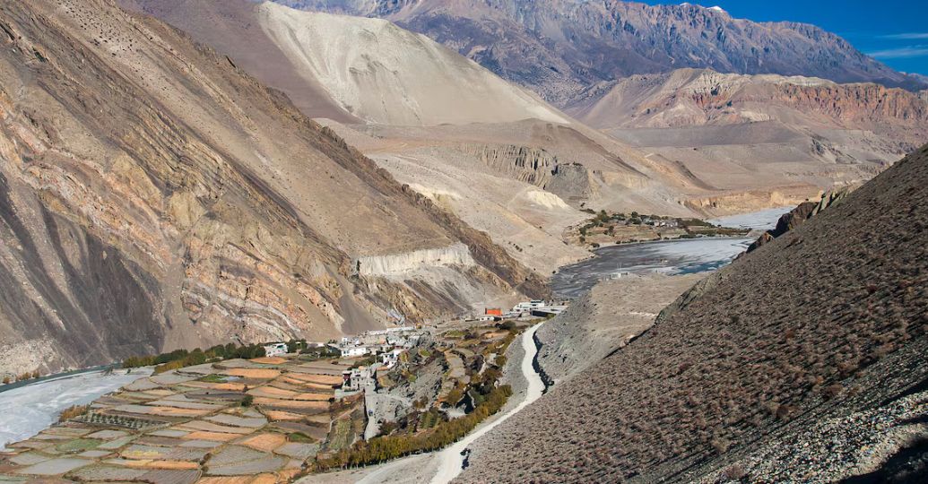 Falla geológica estaría partiendo la tierra en dos: ¿qué dicen los científicos?