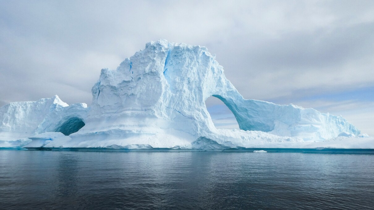 Rusia descubrió la mayor reserva de Petróleo del mundo en la Antártida: le contamos lo que se sabe