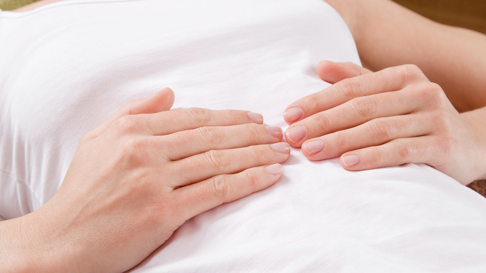 ¿Debería ser preocupante que le suene tanto el estómago? Así puede detenerlo, según los expertos