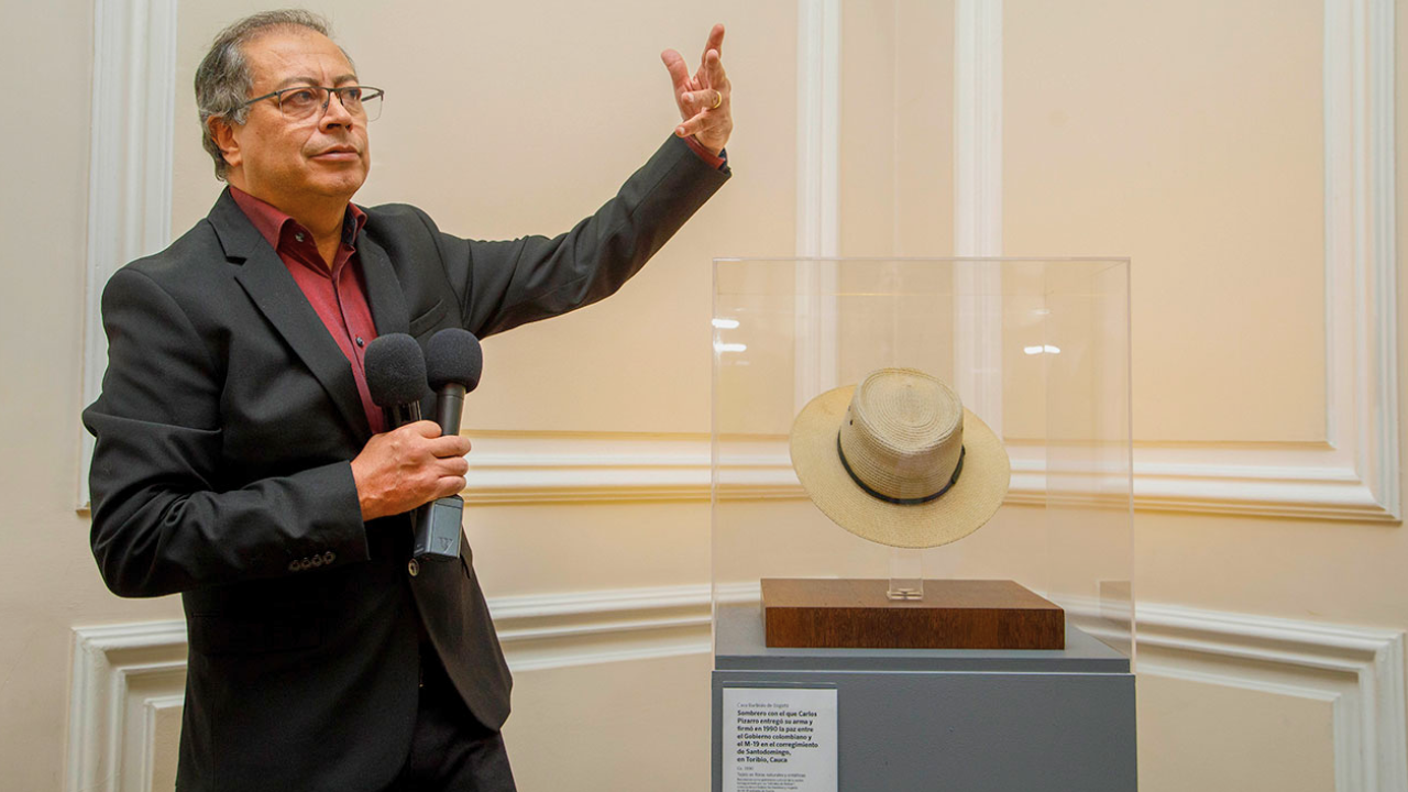 Sombrero que usó Carlos Pizarro, líder del M-19, es reconocido como Patrimonio Cultural de la Nación