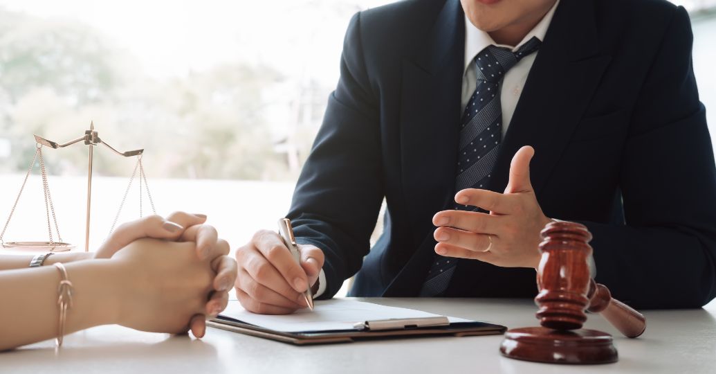 Una mujer demandó a una empresa que "le pagó por no hacer nada"