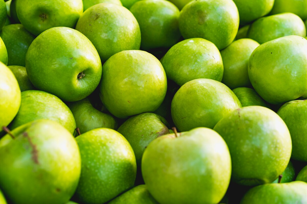 Conozca los beneficios de la manzana verde y las enfermedades que ayuda a prevenir, según expertos