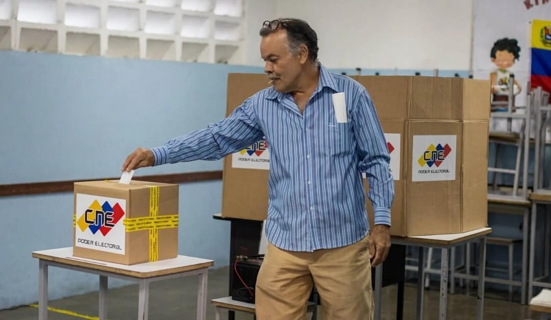 Denuncian que régimen venezolano impidió la llegada de expresidentes como observadores electorales