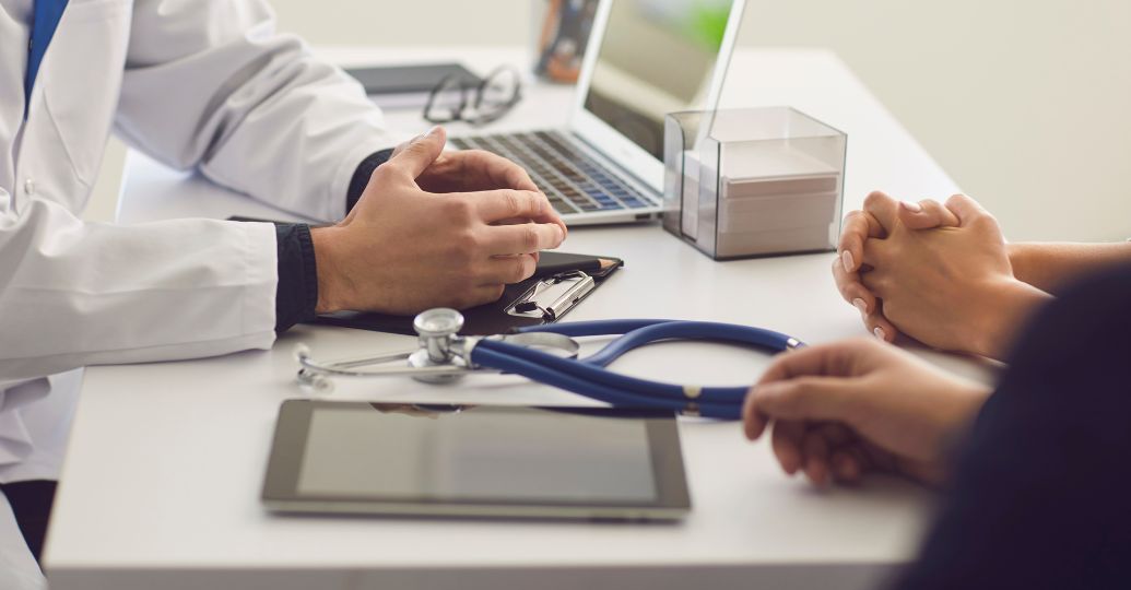 Otra médica confesó que la maltrataron durante su etapa de residencia