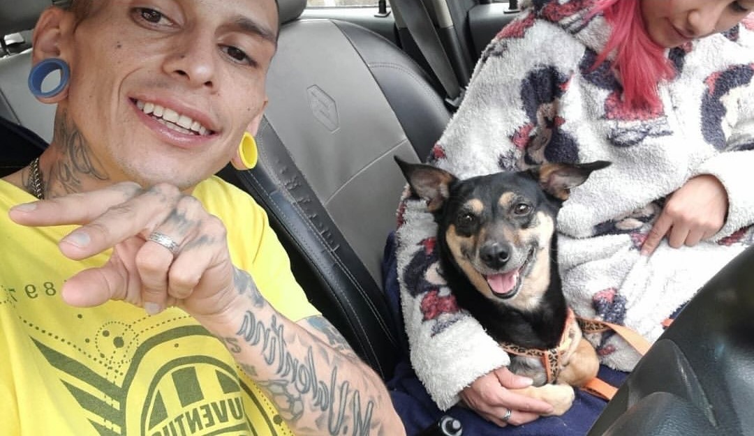 La conmovedora carta del perrito de Javier Acosta, hincha de Millonarios que decidió aplicarse la eutanasia