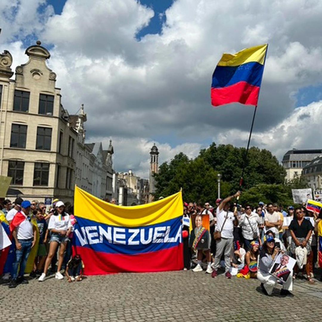 Venezolanos se concentran en varias ciudades del mundo para exigir libertad por Venezuela 
