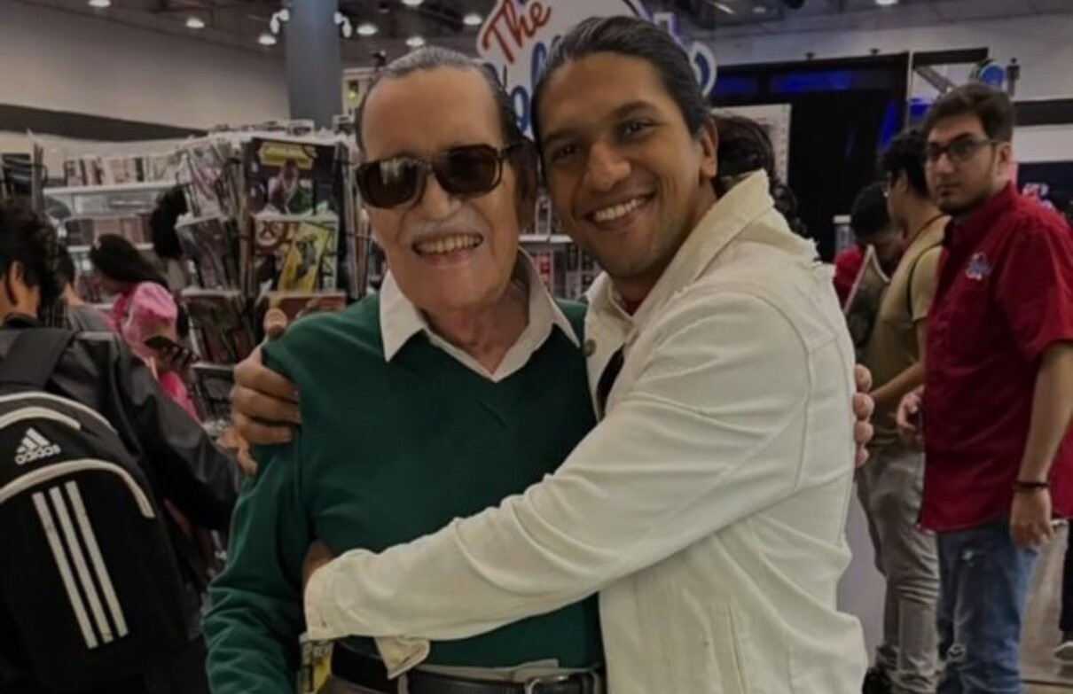 ¡Se robó el show! Joven disfrazó a su papá de 92 años de Stan Lee y lo llevó a una convención