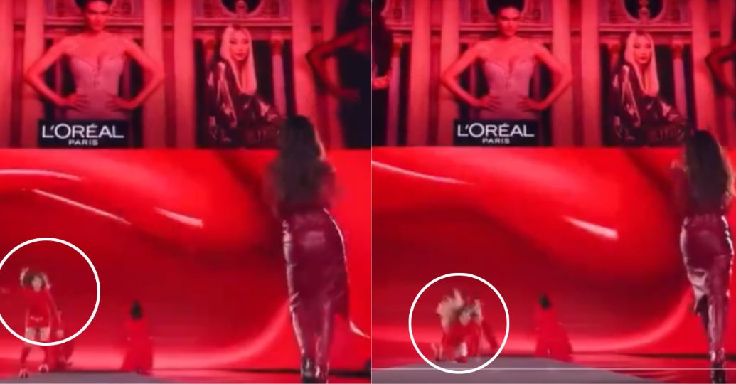Belinda sufrió fuerte caída en pasarela de París: así reaccionó a las críticas