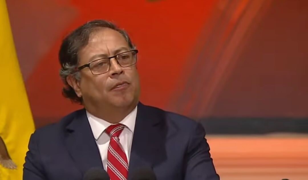 Petro se pronunció sobre el paro camionero, dijo que se "dejará bloquear" y le echó culpas a Duque