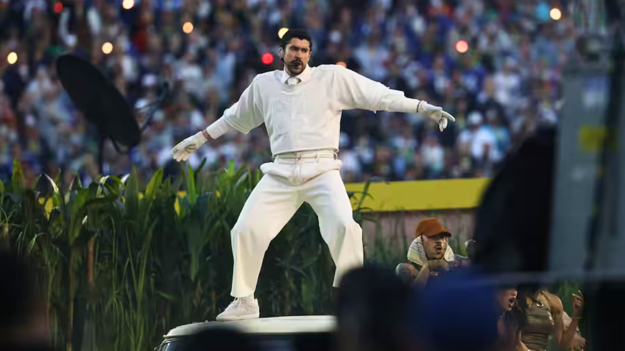 ¿Cantó gratis en el Super Bowl? Esto recibirá Bad Bunny por el show de medio tiempo