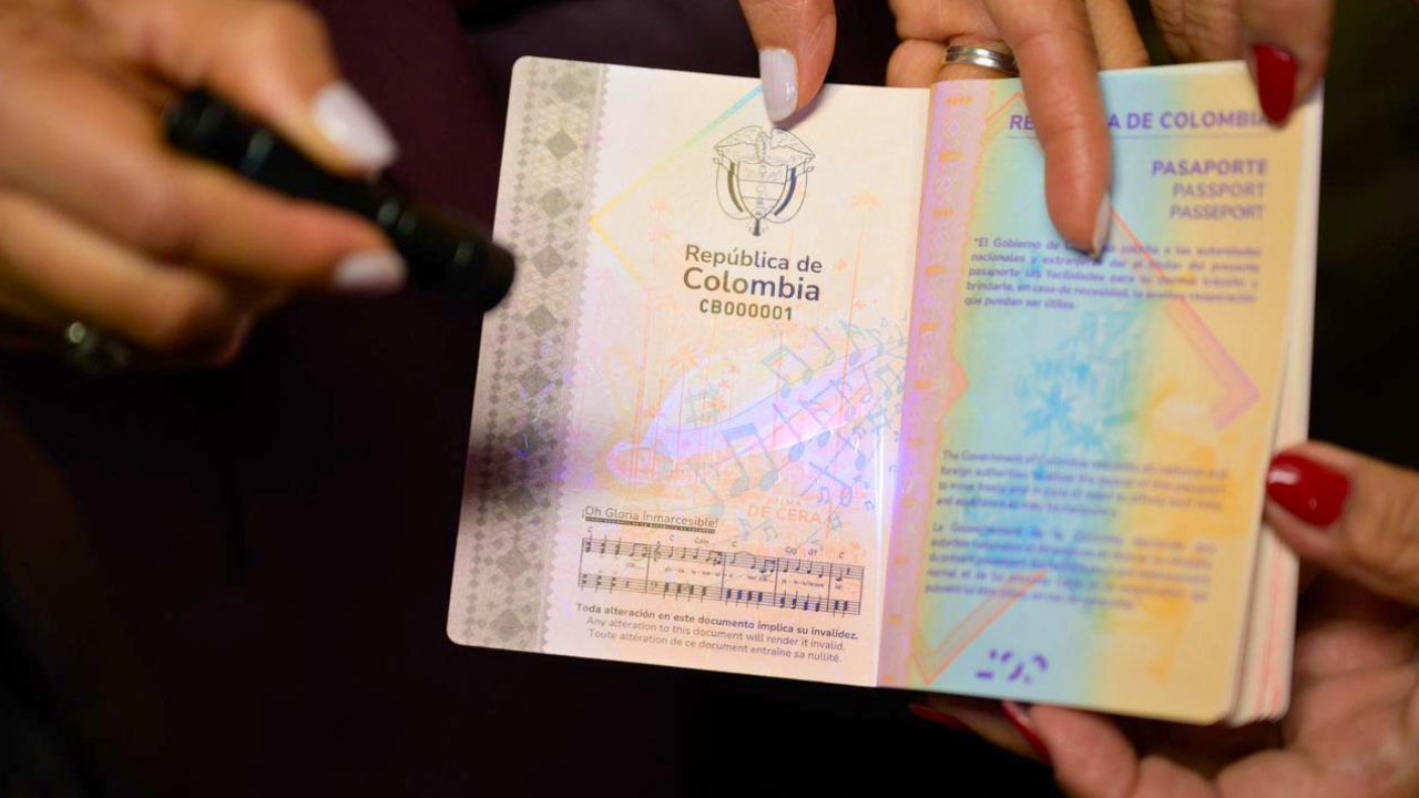 ¿Lo sabía? Estas son las personas que pueden obtener el pasaporte colombiano de forma gratuita