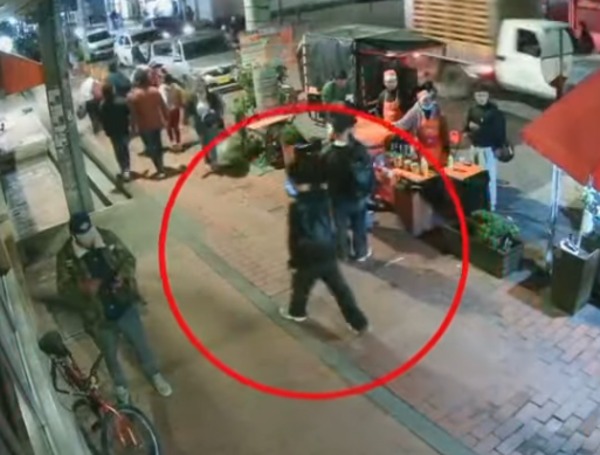 Últimas imágenes estudiante de Uniminuto asesinado en estación de TransMilenio