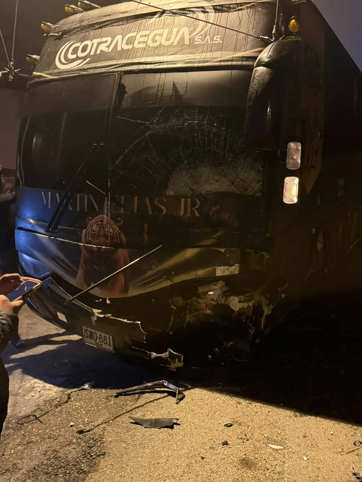 Martín Elías Jr. se pronunció tras el accidente del bus de su agrupación que dejó dos muertos