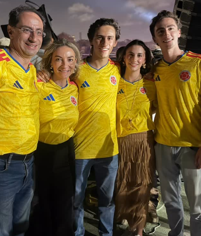 ¿Quién es la esposa de José Manuel Restrepo, fórmula de Abelardo? Es mentira que esté casado con su prima