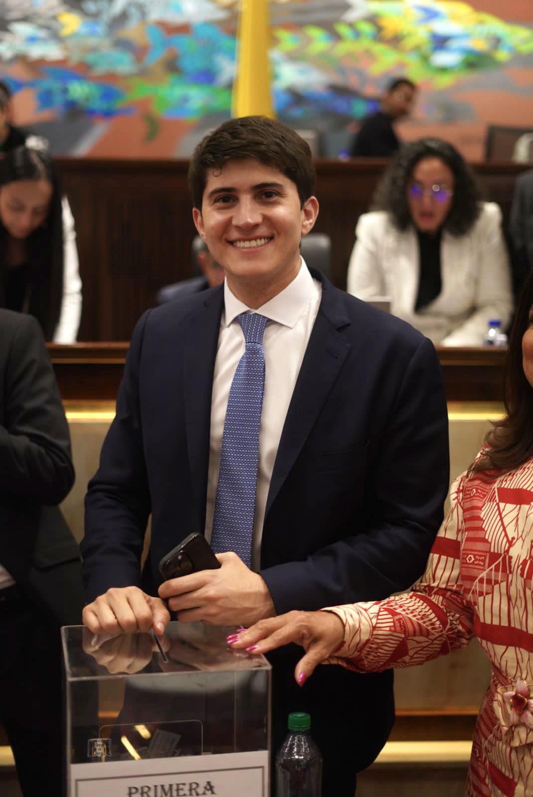 Revelan chats “extorsivos” que complican la situación del senador Wadith Manzur por caso Ungrd