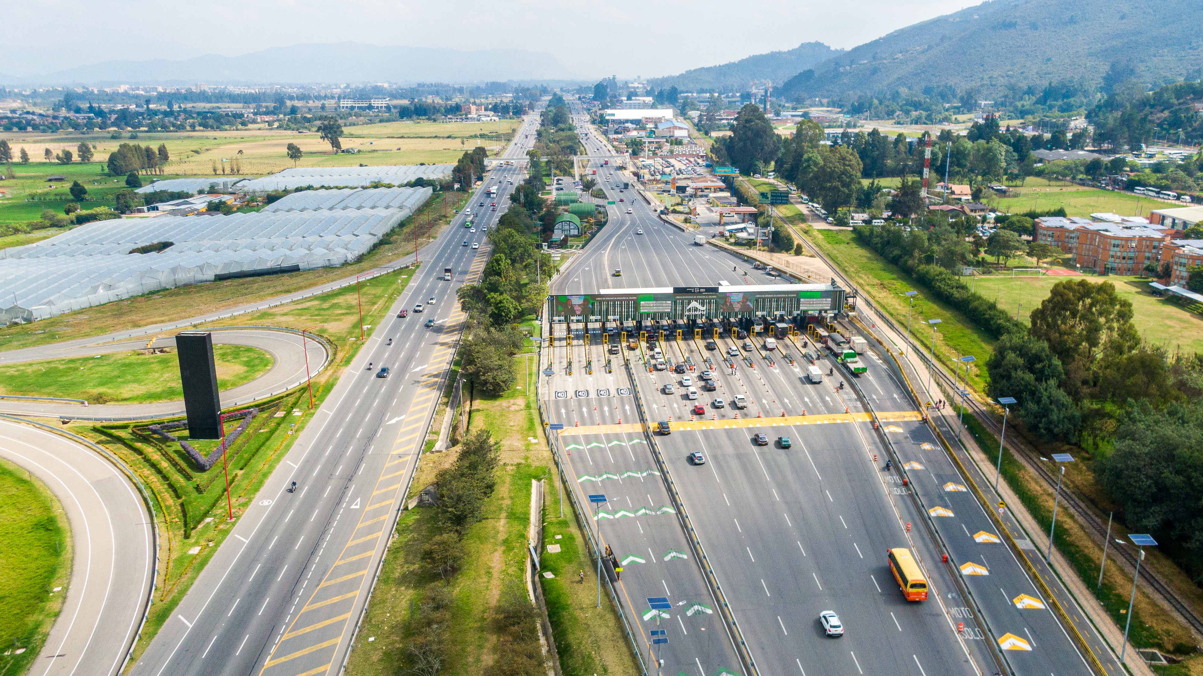 Aliste el bolsillo: estos son los peajes para salir de Bogotá que subieron sus precios. ¿En cuánto quedan?