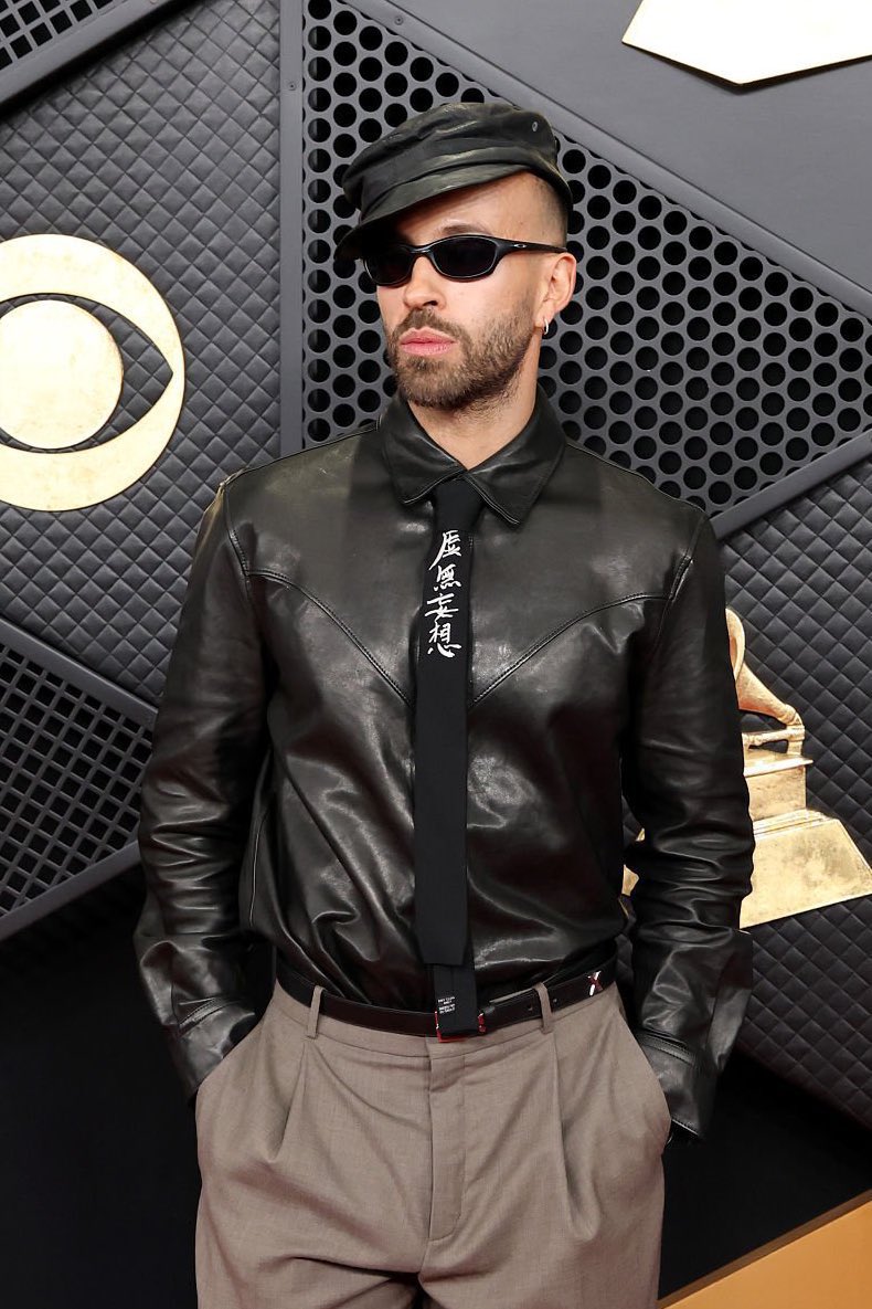 Karol G y Feid se reencontraron de frente en los Grammy tras su ruptura: incómodo momento en video