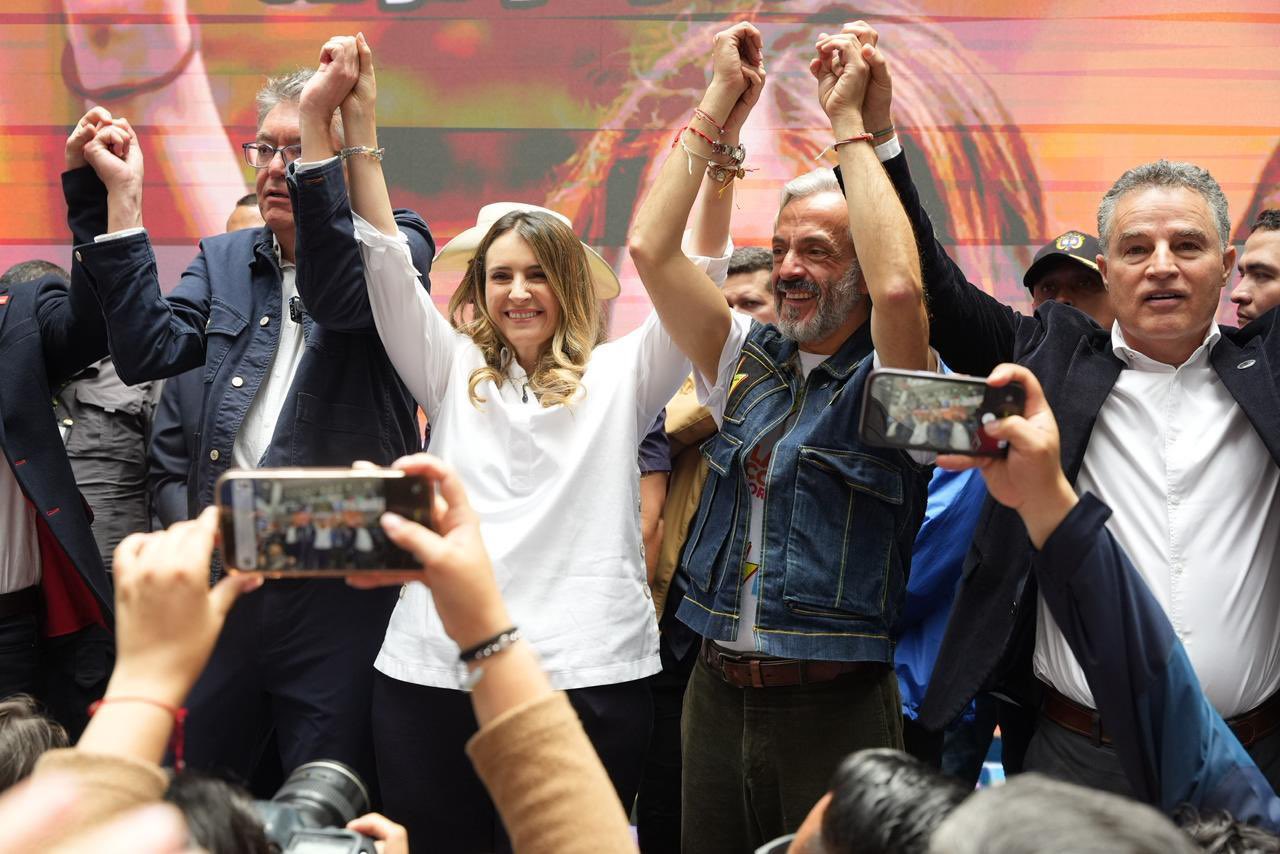 Abelardo de la Espriella marca distancia con Paloma Valencia: “quien negocia con el diablo, se enreda”