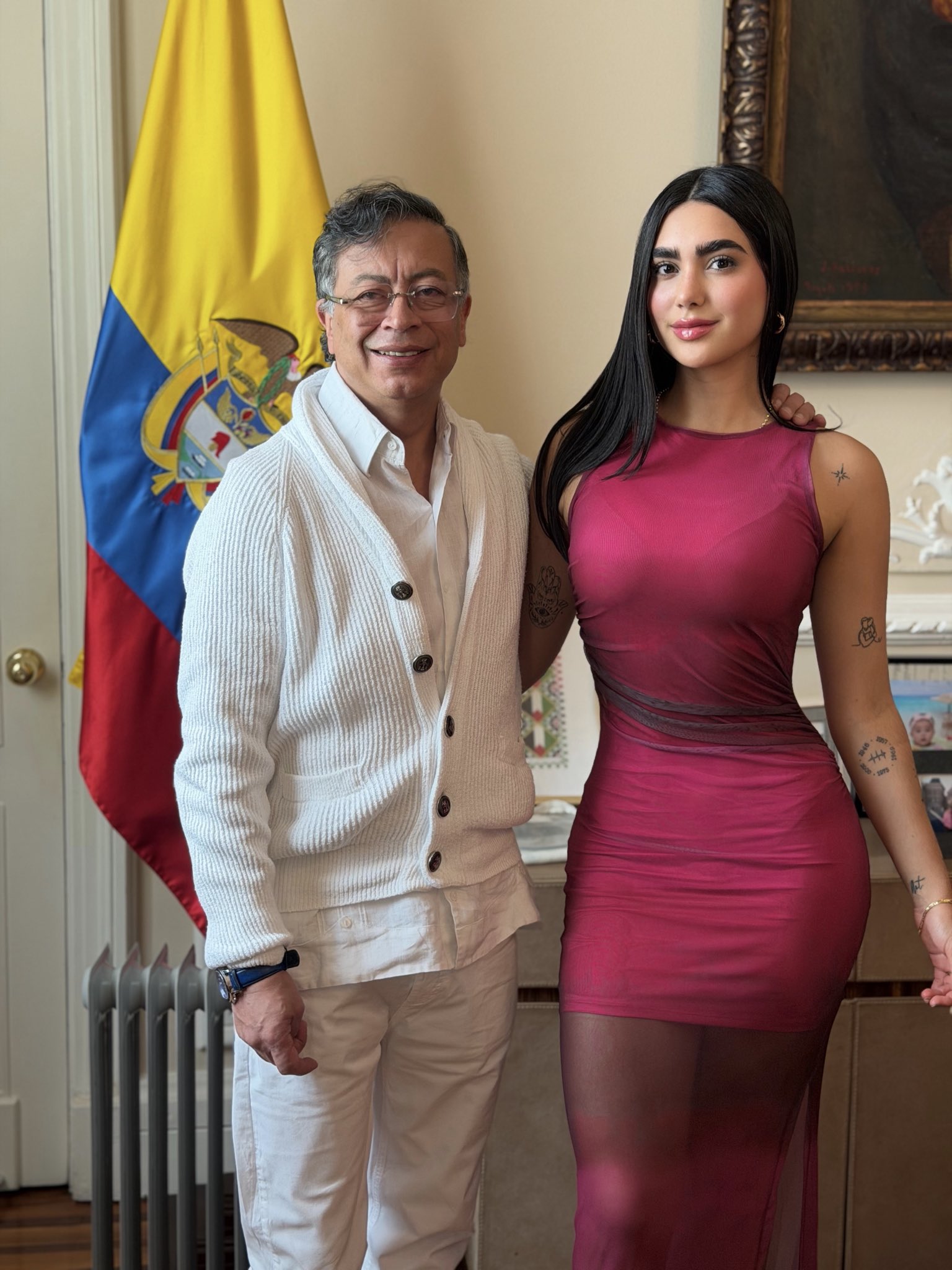 “No hay romances secretos”: Gabriela Muñoz se defendió tras aparecer hablándole al oído al expresidente Petro