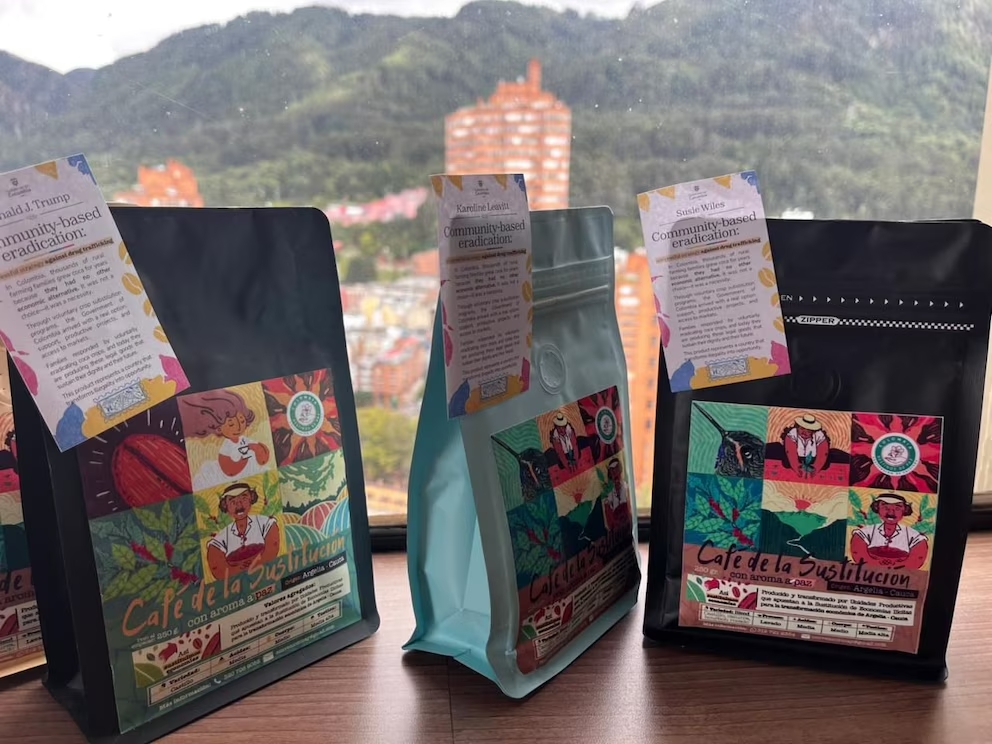 Estos son los regalos que Gustavo Petro llevó a Donald Trump y Melania en su visita a EE. UU.