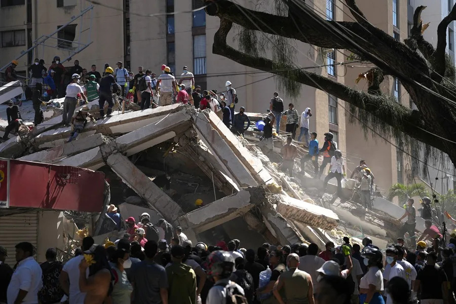 Conmovedor: hallan la carta de una víctima del terremoto entre los escombros en Cali: “Inmensamente feliz”