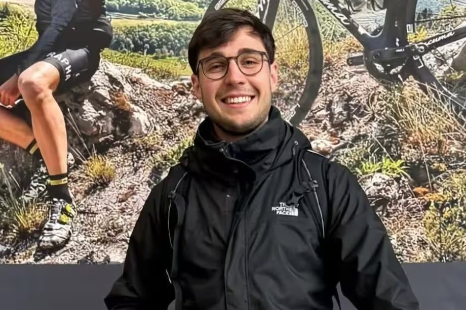 ¿Giro en el caso? Surgen nuevas hipótesis por asesinato de joven alemán en moto en La Guajira