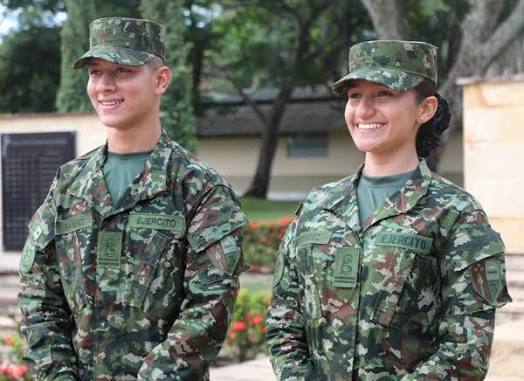Crean nueva prima para militares y policías en Colombia: ¿quiénes la reciben y de cuánto es?