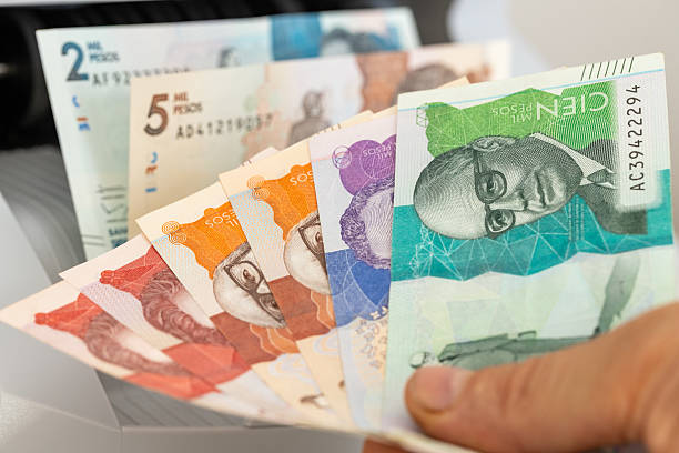 Esta es la primera propuesta de salario mínimo 2027 del sector bancario: así quedaría