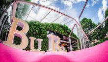 En imágenes | Tras varias denuncias, filtran chat de Buró a expositores de la feria